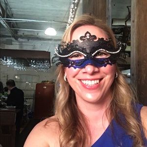 Meet your Posher, Christine